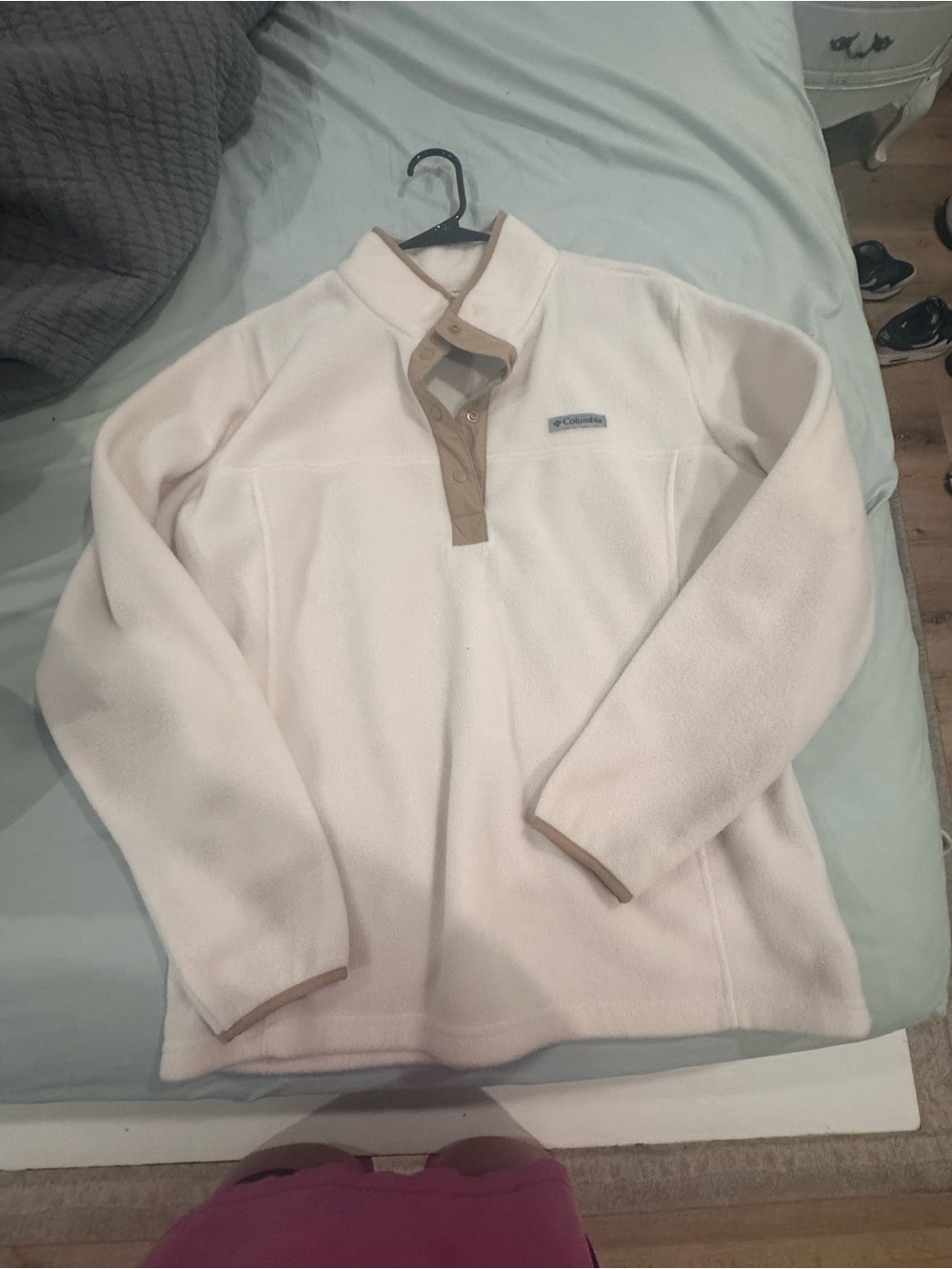 Columbia Men’s Cream Fleece Snap-Placket Pullover with Tan Trim